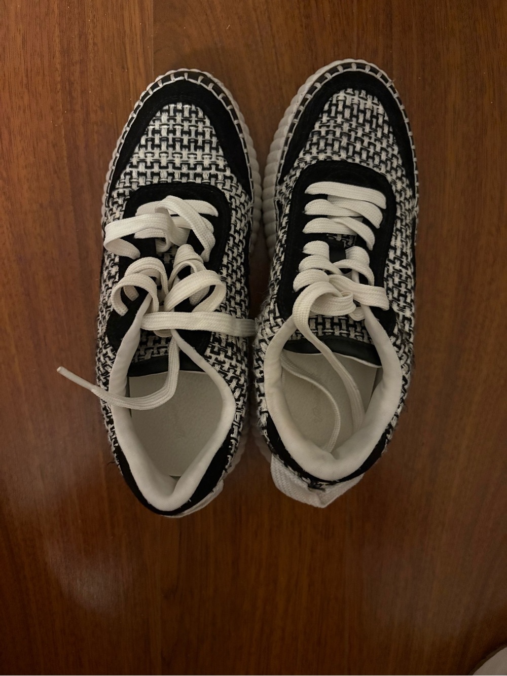 Universal Thread Black and White Tweed Lace-Up Sneakers